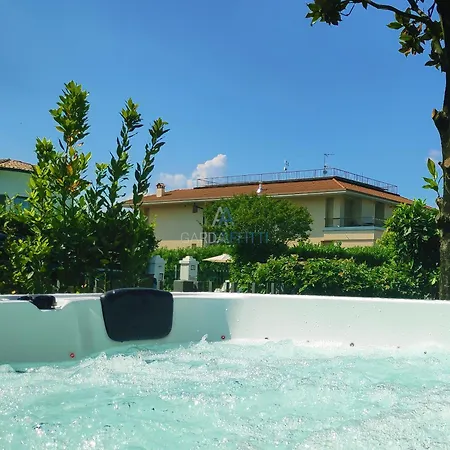 Vittoria - Acqua, Aria, Sole E Relax Villa *